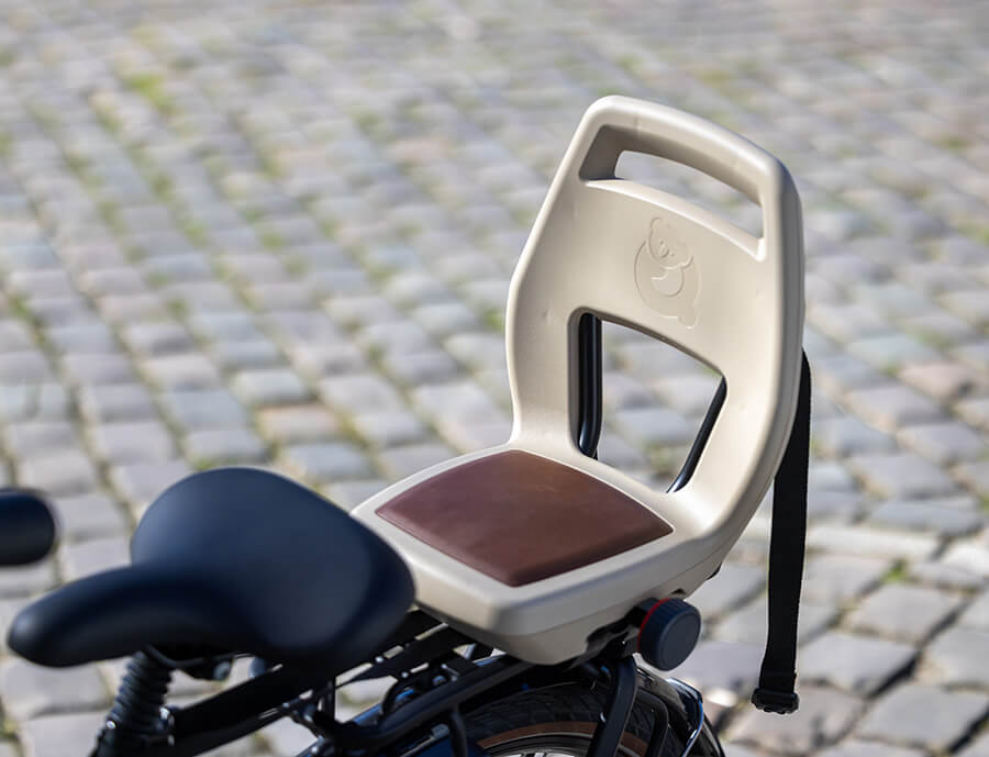 Qibbel Air Maxi child bike seat: travel with your kid comfortably